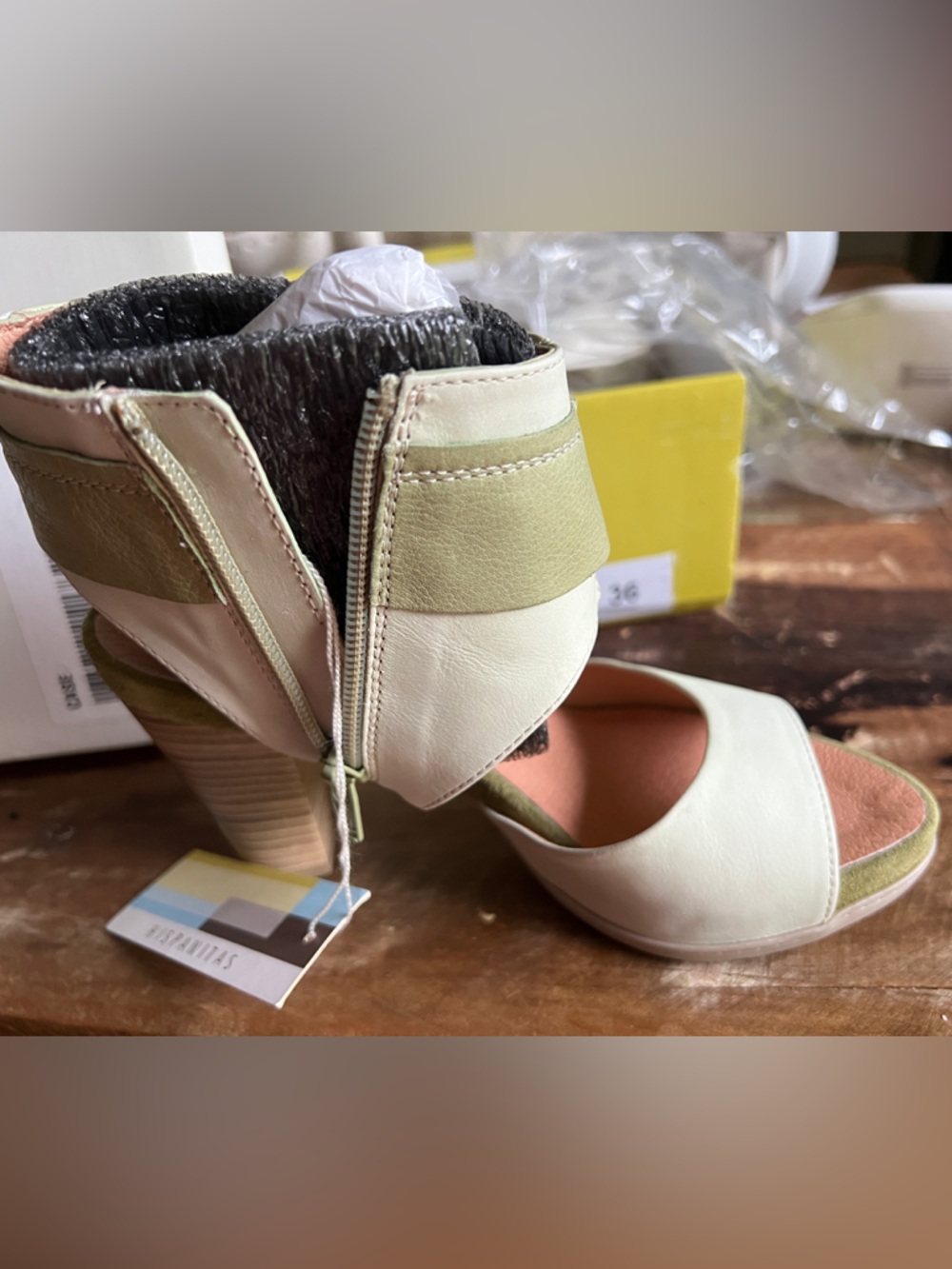 Anthropologie Light Green/Pistachio platform sandals by Hispanitas 36 or 6